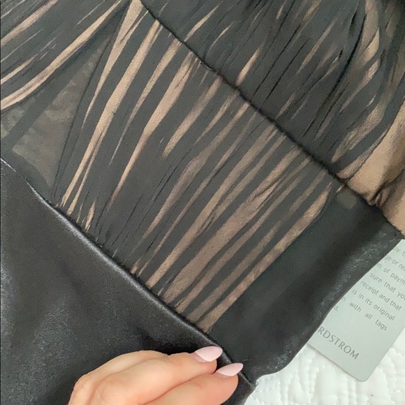 VERA WANG DRESS 🖤🖤🖤🖤 - Picture 6 of 7